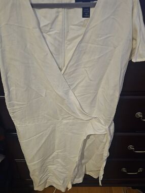 White Wrap-Style Short Sleeve Dress